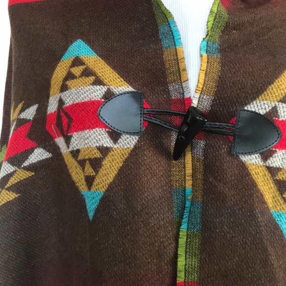 Pendleton like pattern hooded blanket cape/ wrap - Picture 6 of 7